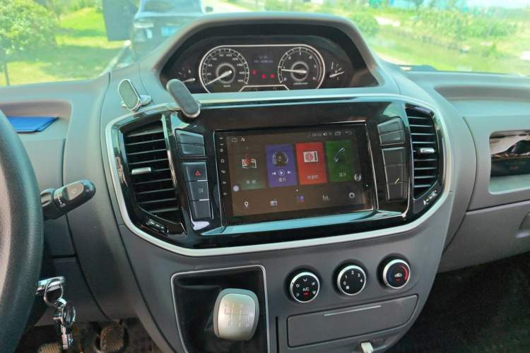 Used SAIC MAXUS Xintu V80  Audio And AC Panel