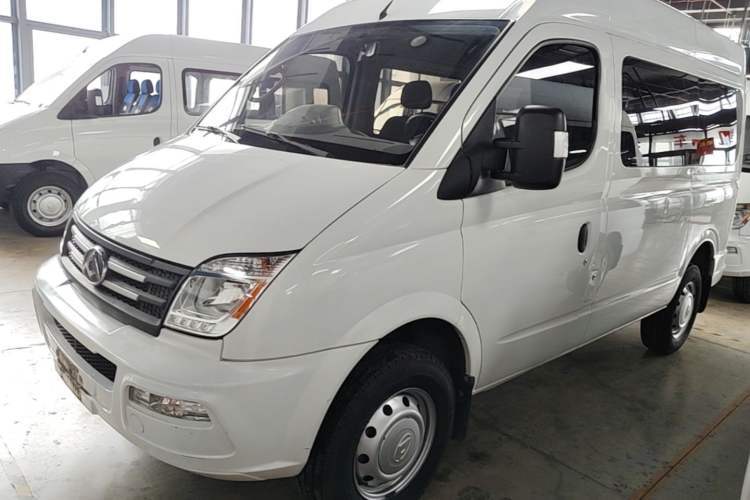 SAIC MAXUS Xintu V80 2021 2.0T Manual Classic Aoyuntong Short Wheelbase Mid-Roof 5/6-Seater с пробегом Guazi used car, China used car export, Used car for sale, Used cars, Cheapest cars for sale