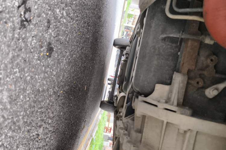Used SAIC MAXUS Xintu V80  Chassis Front