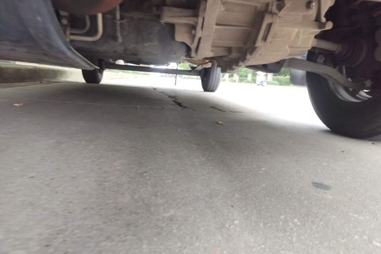 Used SAIC MAXUS Xintu V80  Chassis Front