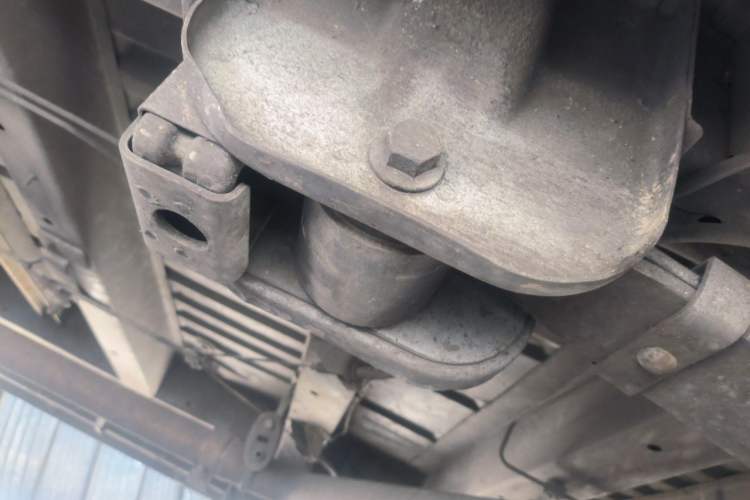 Used SAIC MAXUS Xintu V80  Chassis Front