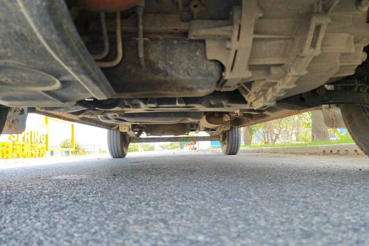 Used SAIC MAXUS Xintu V80  Chassis Front