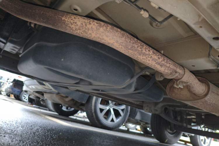 Used SAIC MAXUS Xintu V80  Chassis Front Left