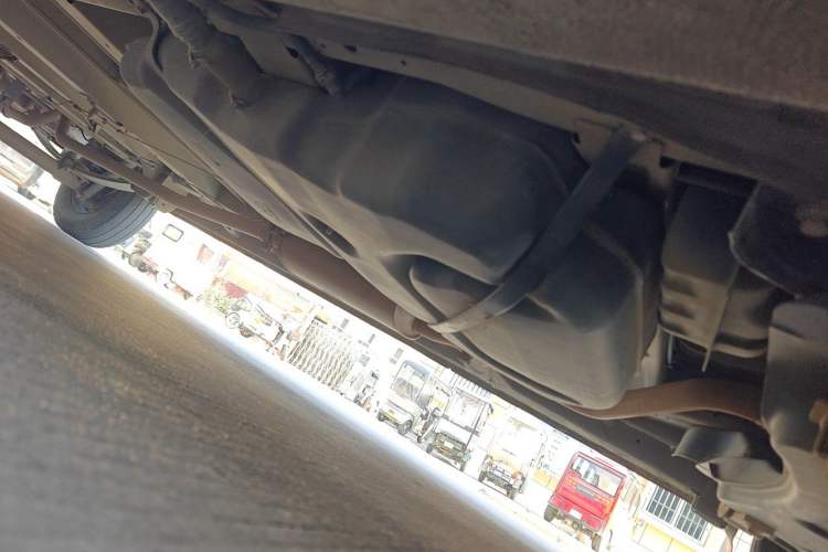 Used SAIC MAXUS Xintu V80  Chassis Front Right