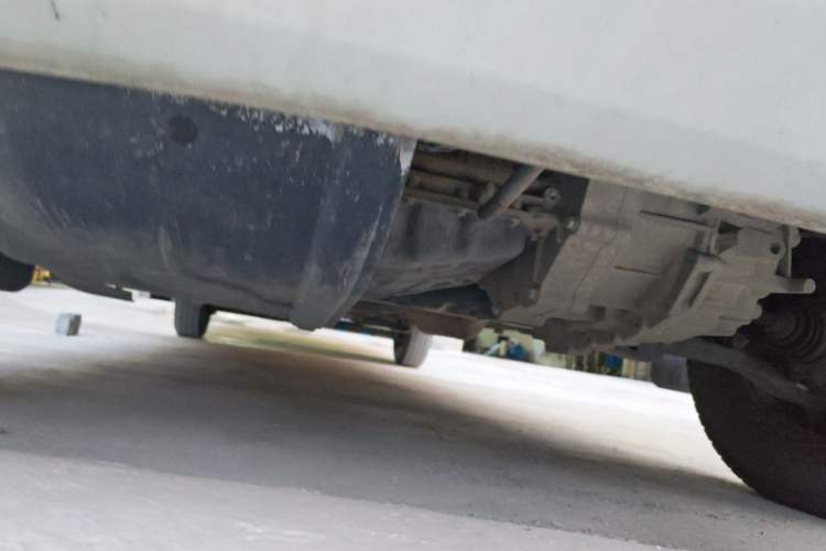 Used SAIC MAXUS Xintu V80  Chassis Front