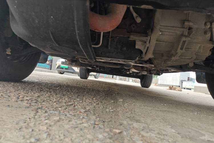 Used SAIC MAXUS Xintu V80  Chassis Front