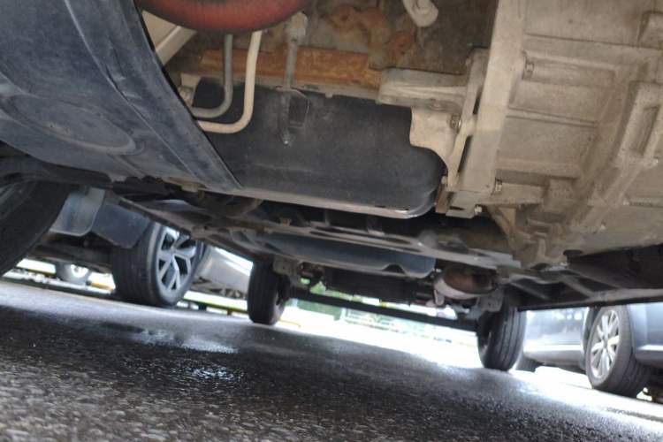 Used SAIC MAXUS Xintu V80  Chassis Front