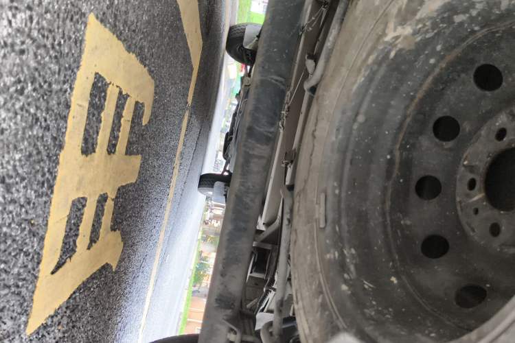 Used SAIC MAXUS Xintu V80  Chassis Rear