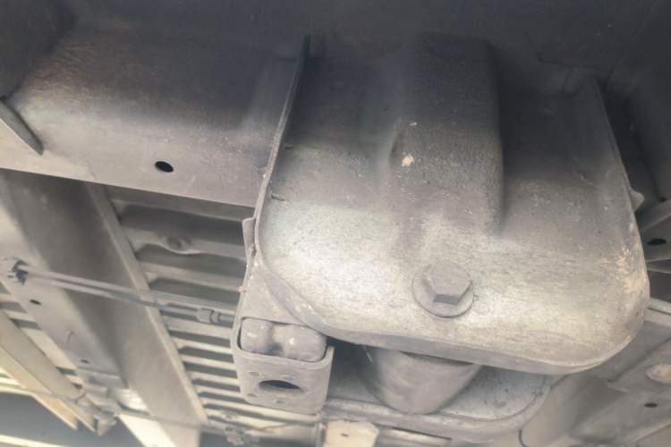 Used SAIC MAXUS Xintu V80  Chassis Rear