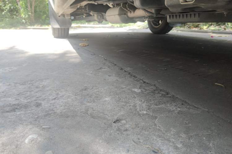 Used SAIC MAXUS Xintu V80  Chassis Rear Left