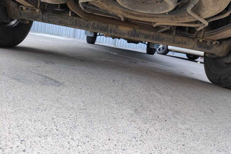 Used SAIC MAXUS Xintu V80  Chassis Rear