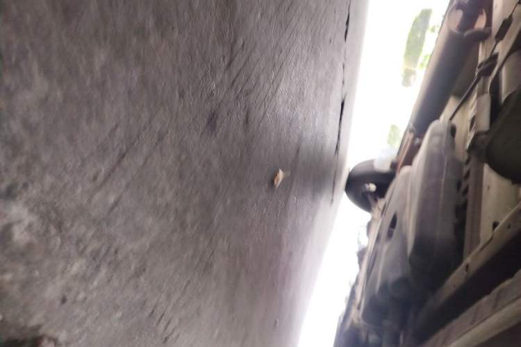 Used SAIC MAXUS Xintu V80  Chassis Rear Right