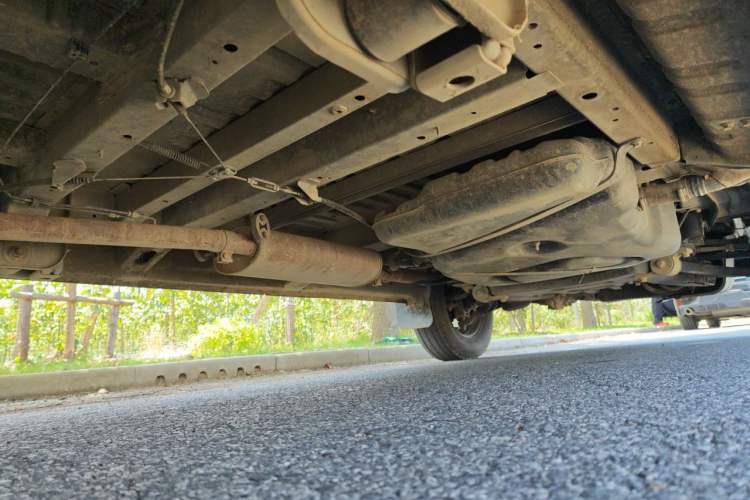 Used SAIC MAXUS Xintu V80  Chassis Rear Right