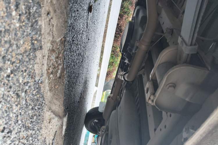 Used SAIC MAXUS Xintu V80 2021 2.0T Manual Classic Aoyuntong Short Wheelbase Mid-Roof 5/6-Seater Chassis Rear Right