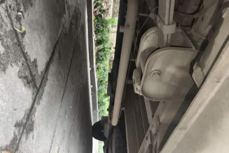 Used SAIC MAXUS Xintu V80 2021 2.0T Manual Classic Aoyuntong Long Wheelbase Mid-Roof 6/7/8/9-Seater Chassis Rear Right