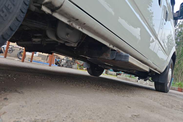 Used SAIC MAXUS Xintu V80  Chassis Rear Right
