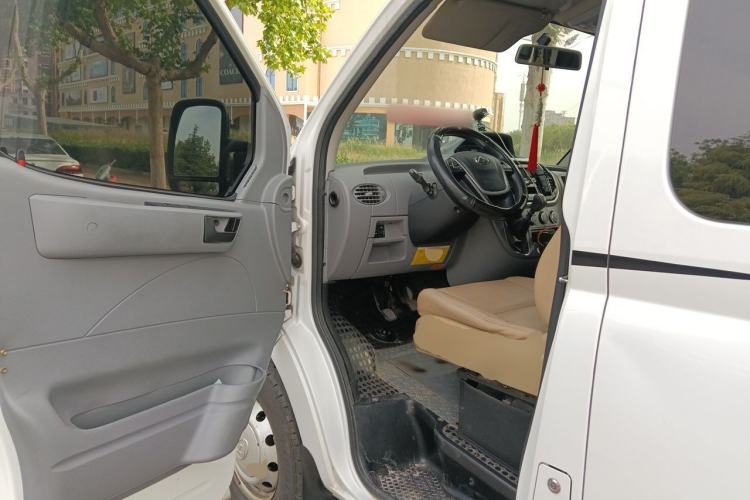 Used SAIC MAXUS Xintu V80  Driver Seat