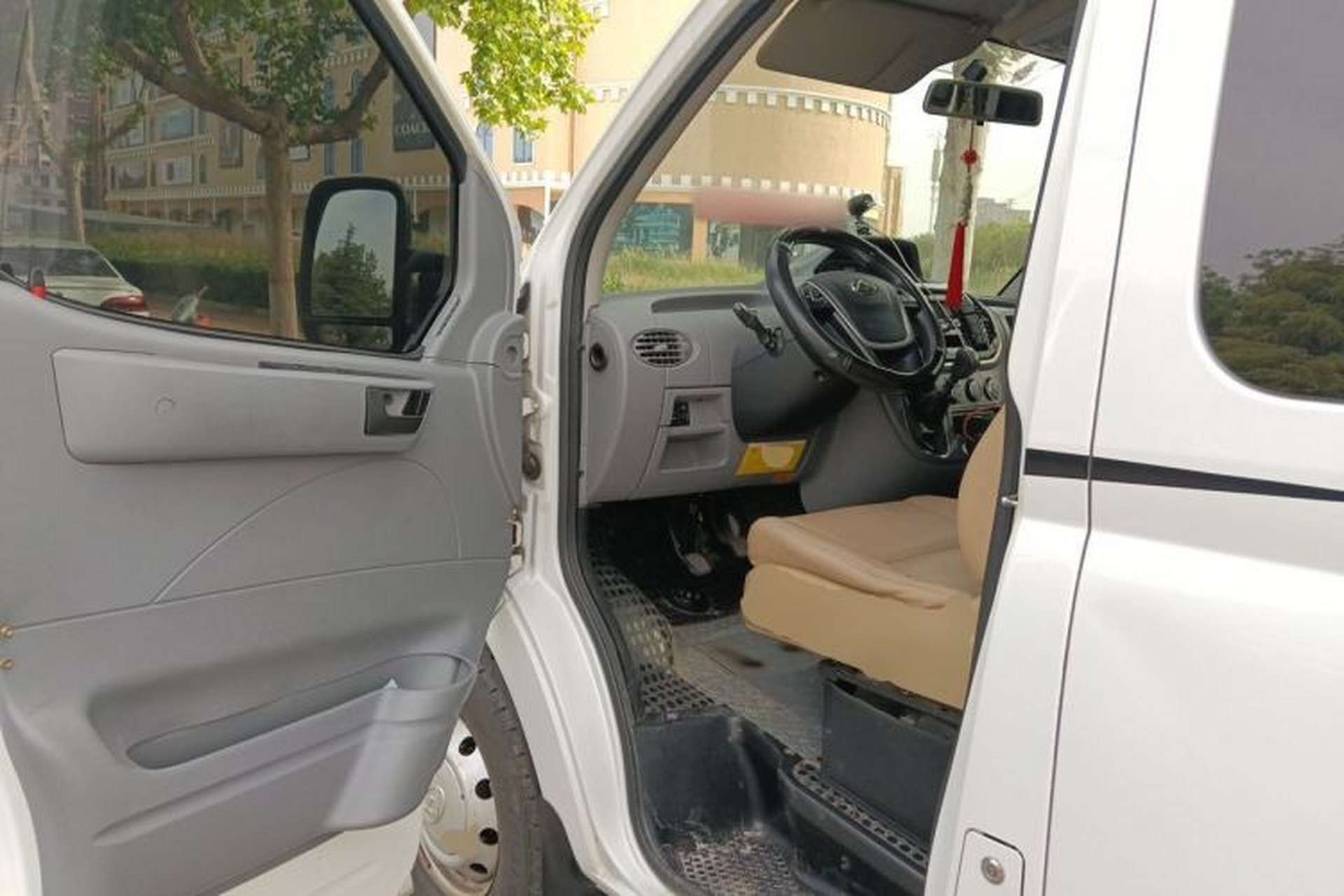 Used SAIC MAXUS Xintu V80  Driver Seat
