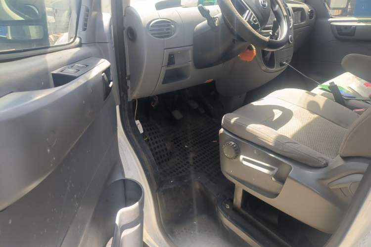 Used SAIC MAXUS Xintu V80  Driver Seat
