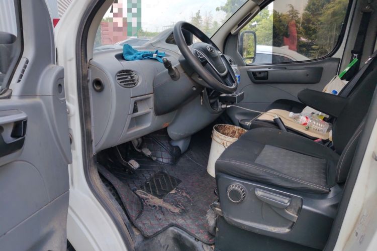 Used SAIC MAXUS Xintu V80  Driver Seat