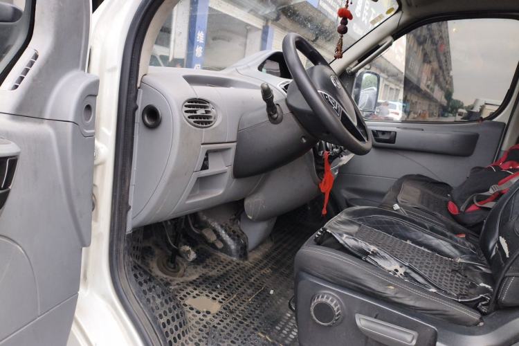 Used SAIC MAXUS Xintu V80  Driver Seat