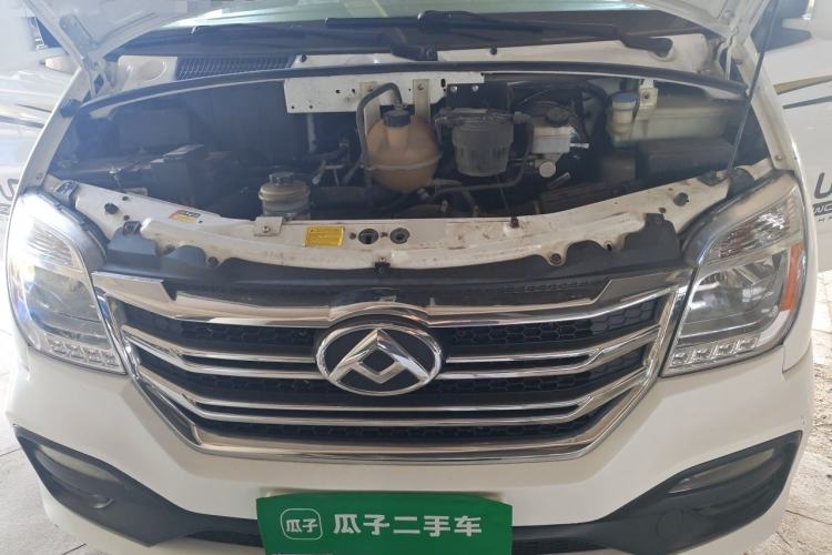 Used SAIC MAXUS Xintu V80 2021 2.0T PLUS AMT All-in-One King Long Wheelbase Mid-Roof Design—6/7/8/9-Seater Engine Bay