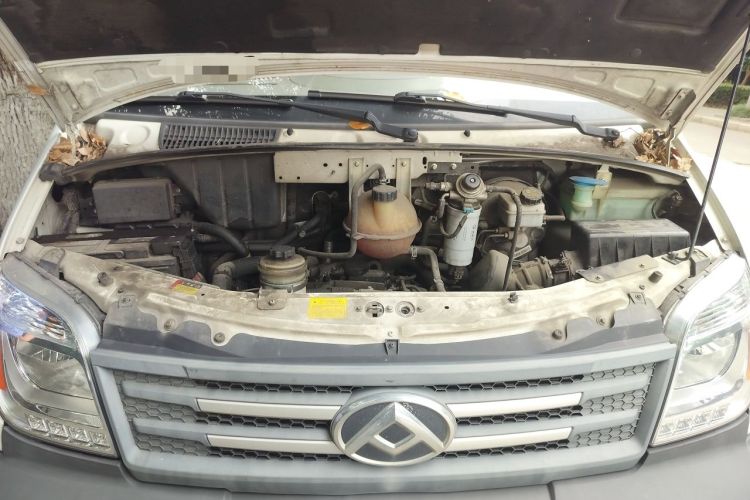 Used SAIC MAXUS Xintu V80  Engine Bay