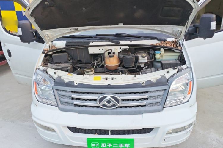 Used SAIC MAXUS Xintu V80  Engine Bay