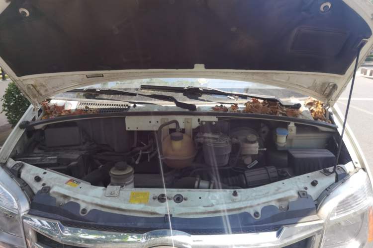 Used SAIC MAXUS Xintu V80  Engine Bay