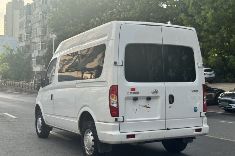 Used SAIC MAXUS Xintu V80 2021 2.0T Manual Classic Aoyuntong Short Wheelbase Mid-Roof 5/6-Seater Exterior 1