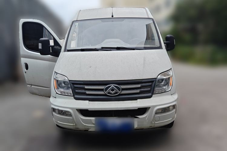 Used SAIC MAXUS Xintu V80 2021 2.0T Manual Classic Aoyuntong Short Wheelbase Mid-Roof 5/6-Seater Exterior 1