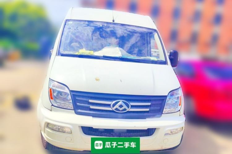Used SAIC MAXUS Xintu V80 2021 2.0T Manual Classic Aoyuntong Short Wheelbase Mid-Roof 5/6-Seater Exterior 1