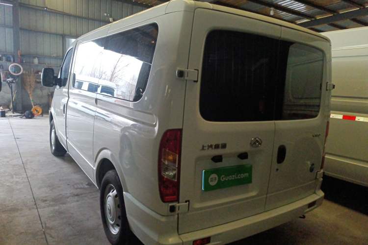 Used SAIC MAXUS Xintu V80 2021 2.0T Manual Classic Aoyuntong Short Wheelbase Ultra-Low Roof 7/8/9-Seater Exterior 2