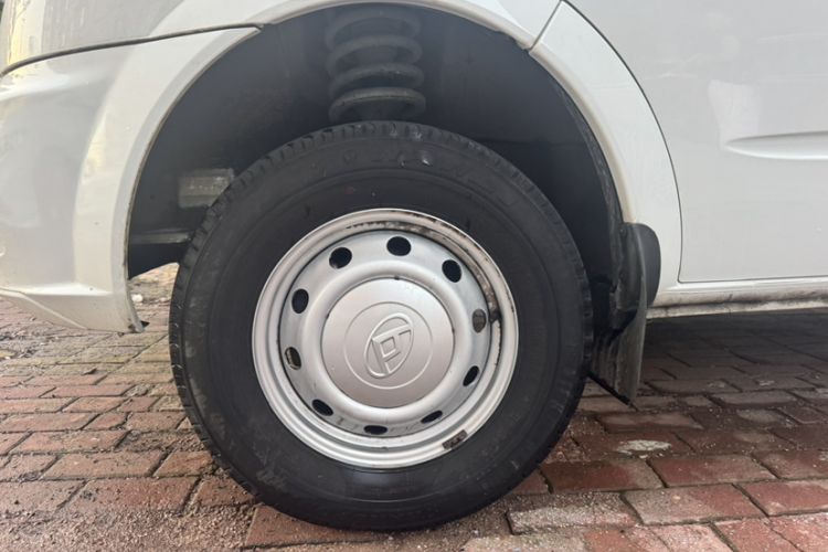Used SAIC MAXUS Xintu V80 2021 2.0T Manual Classic Aoyuntong Short Wheelbase Mid-Roof 5/6-Seater Exterior 2