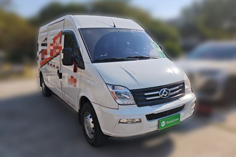 Used SAIC MAXUS Xintu V80 2021 2.0T Manual Classic City Delivery King Long Wheelbase Mid-Roof 3 Seats Exterior 2