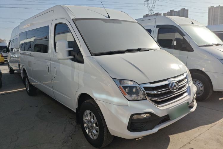 Used SAIC MAXUS Xintu V80 2021 2.0T PLUS Manual All-Around King Long Wheelbase Mid-Roof Variant with 6/7/8/9 Seats Exterior 2