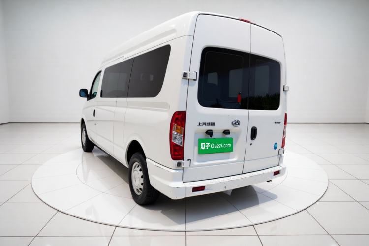 Used SAIC MAXUS Xintu V80 2021 2.0T Manual Classic Aoyuntong 127 PS Mid-axle Mid-roof 6/7/8/9-Seater Exterior 3