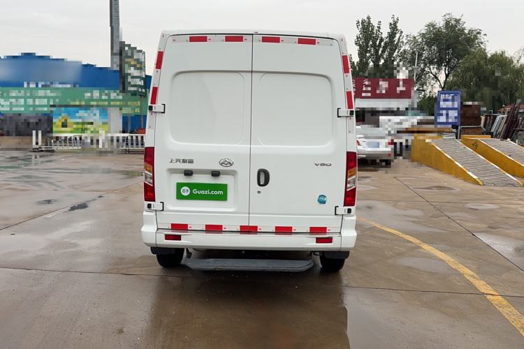 Used SAIC MAXUS Xintu V80 2021 2.0T Manual Classic City Delivery King Short Wheelbase Mid-Roof Design 3 Seats Exterior 4