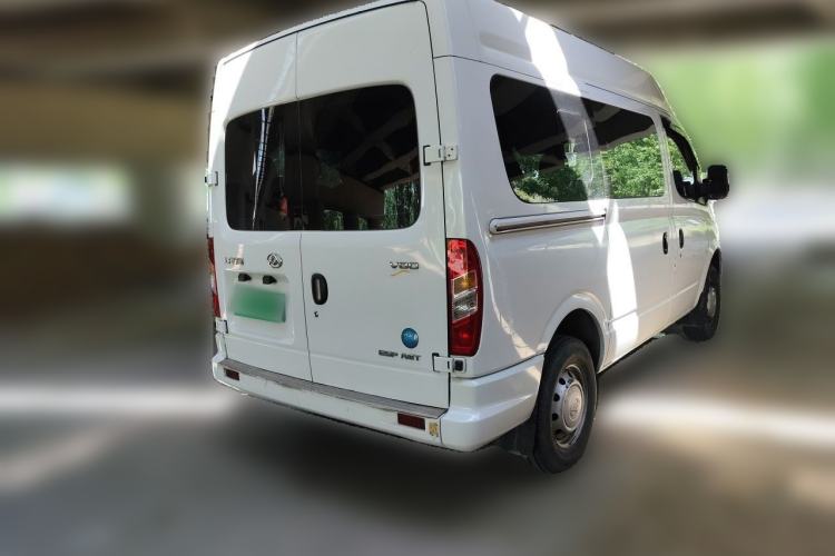 Used SAIC MAXUS Xintu V80 2021 2.0T AMT Classic Aoyuntong Short Wheelbase Mid-Roof 7/8/9-Seater Exterior 5