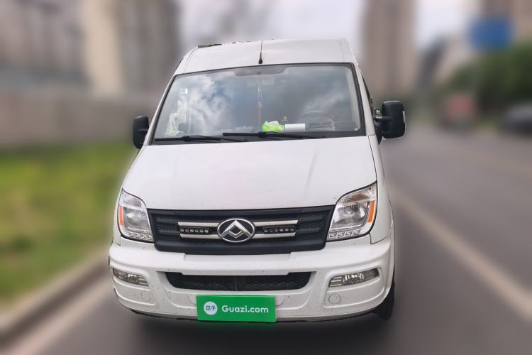 Used SAIC MAXUS Xintu V80 2021 2.0T Manual Classic Aoyuntong 127 PS Mid-axle Mid-roof 6/7/8/9-Seater Front