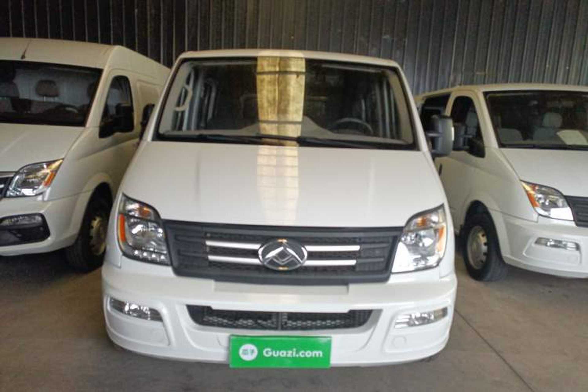 Used SAIC MAXUS Xintu V80 2021 2.0T Manual Classic Aoyuntong Short Wheelbase Ultra-Low Roof 7/8/9-Seater Front