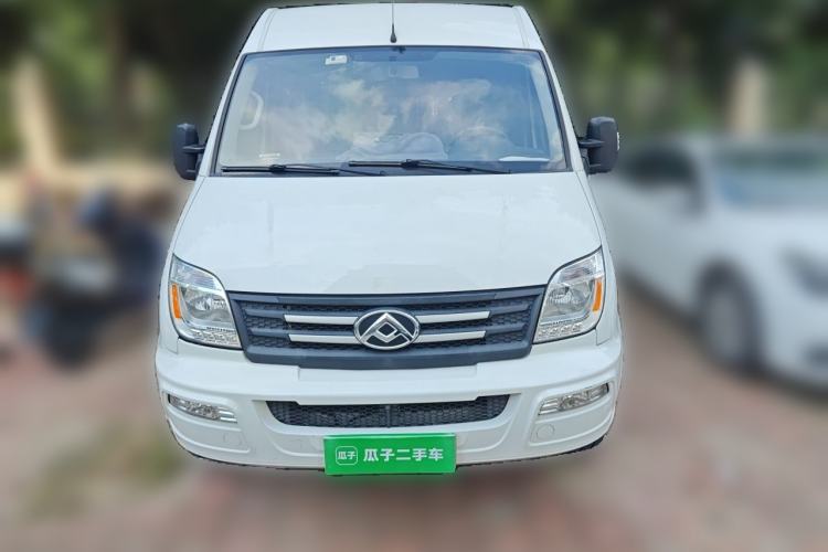 Used SAIC MAXUS Xintu V80 2021 2.0T Manual Classic Aoyuntong 127 PS Mid-axle Mid-roof 6/7/8/9-Seater Front