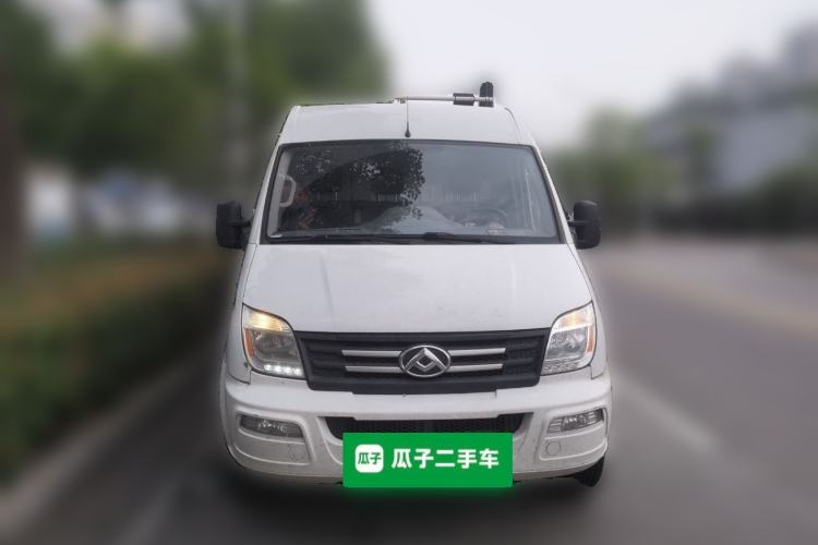 Used SAIC MAXUS Xintu V80 2021 2.0T Manual Classic City Delivery King Long Wheelbase Mid-Roof 3 Seats Front