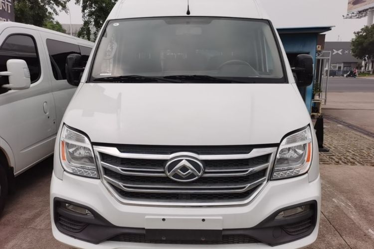 Used SAIC MAXUS Xintu V80 2021 2.0T PLUS AMT Aoyuntong Short-Wheelbase Mid-Roof 5/6-Seater Front