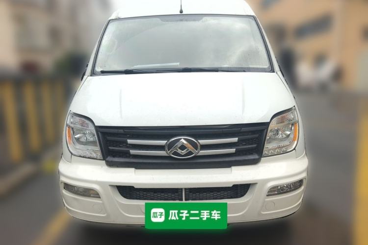 Used SAIC MAXUS Xintu V80 2021 2.0T AMT Classic Aoyuntong 127 PS Mid-axle Mid-roof 6/7/8/9-Seater Front
