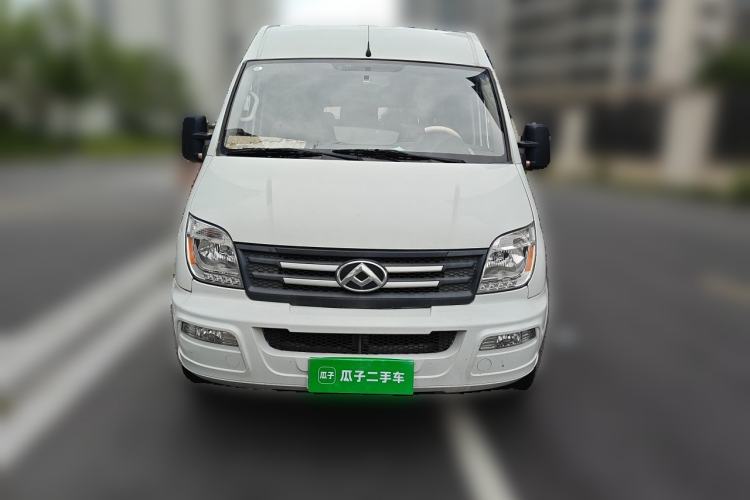 Used SAIC MAXUS Xintu V80 2021 2.0T Manual Classic Aoyuntong 127 PS Mid-axle Mid-roof 6/7/8/9-Seater Front
