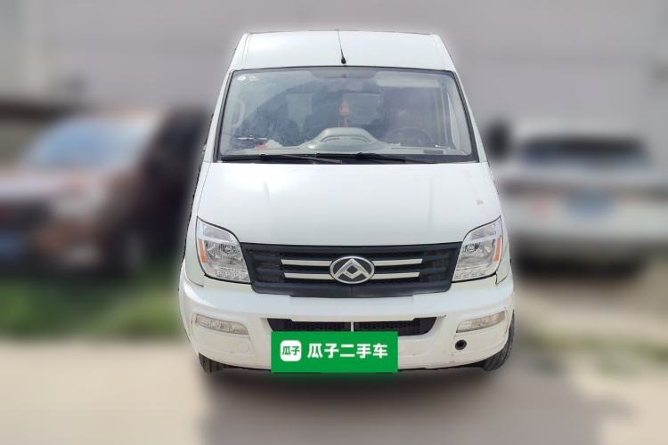 Used SAIC MAXUS Xintu V80 2021 2.0T Manual Classic Aoyuntong Short Wheelbase Mid-Roof 5/6-Seater Front