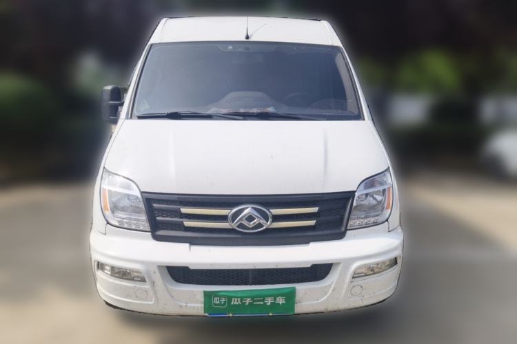 Used SAIC MAXUS Xintu V80 2021 2.0T AMT Classic Aoyuntong Long Wheelbase Mid-Roof 6/7/8/9-Seater Front