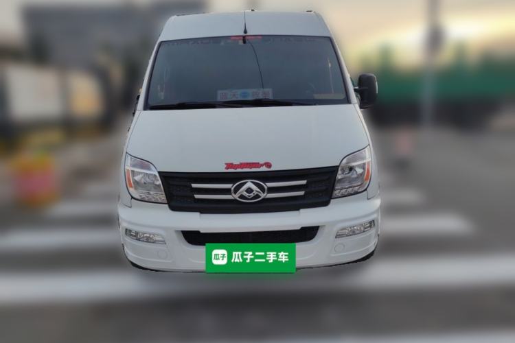 Used SAIC MAXUS Xintu V80 2021 2.0T AMT Classic Aoyuntong Short Wheelbase Mid-Roof 5/6-Seater Front