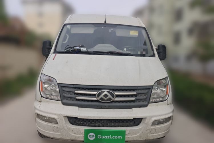 Used SAIC MAXUS Xintu V80 2021 2.0T Manual Classic City Delivery King Short Wheelbase Ultra-Low Roof 3-Seater Front
